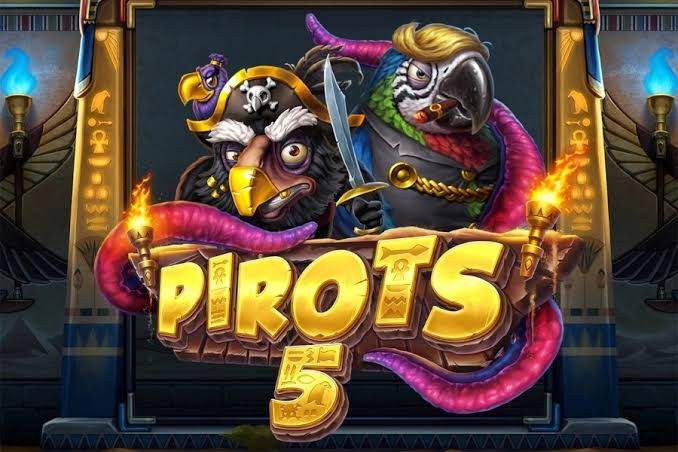 Console di gioco di Pirots 5 The Rift of Eternity con i quattro Chrono Bird colorati, il Reality Core al centro del campo e portali temporali sullo sfondo cosmico